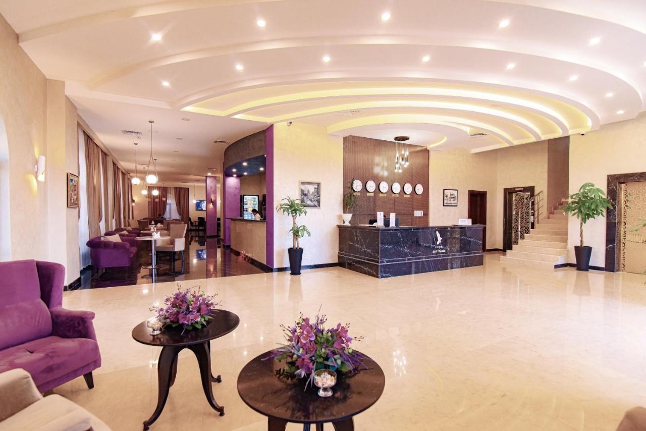 אלמטי East Palace Hotel מראה חיצוני תמונה