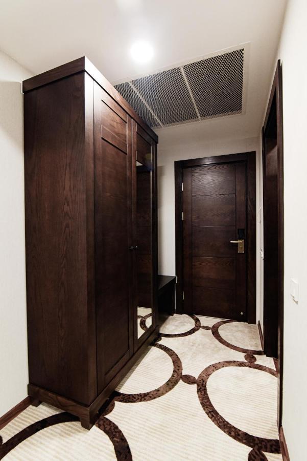 אלמטי East Palace Hotel מראה חיצוני תמונה