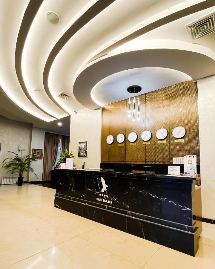 אלמטי East Palace Hotel מראה חיצוני תמונה