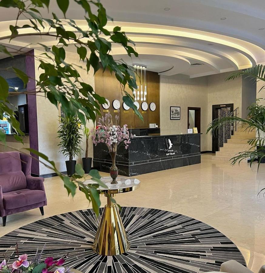 אלמטי East Palace Hotel מראה חיצוני תמונה